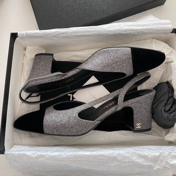 CHANEL Shoes - Chanel Coco Slingbacks Velvet Tip size 40